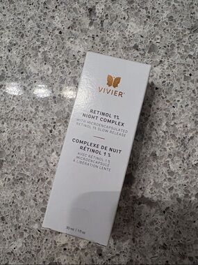 Vivier Retinol 1% Night Complex Serum - White